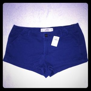 Hollister size 7 w 28 navy blue shorts NWT!